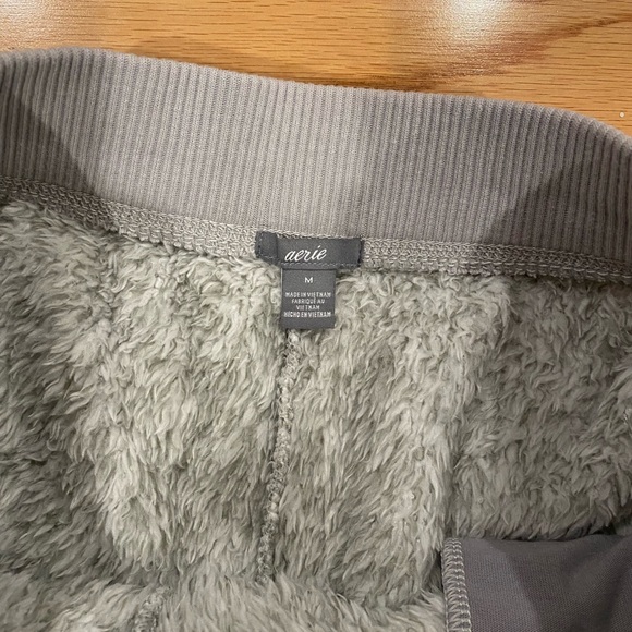 Aerie matching sweater and short set - Picture 4 of 5